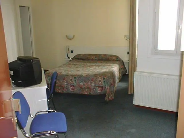 Hotel Ferney Republique *