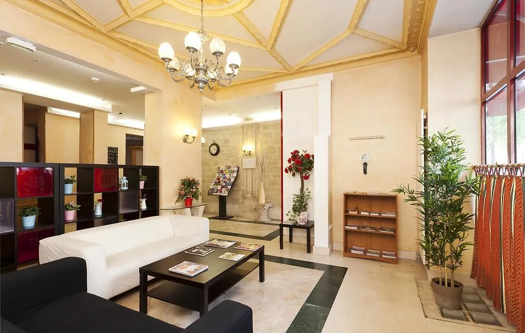 Hotell Ferney Republique Paris